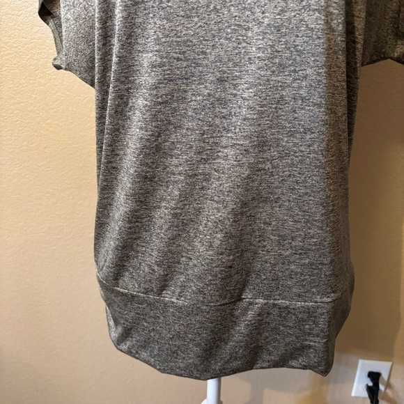 Apt. 9 Gray Brown Heathered Top with Leopard Shoulder Detail Medium Smooth - Picture 4 of 16